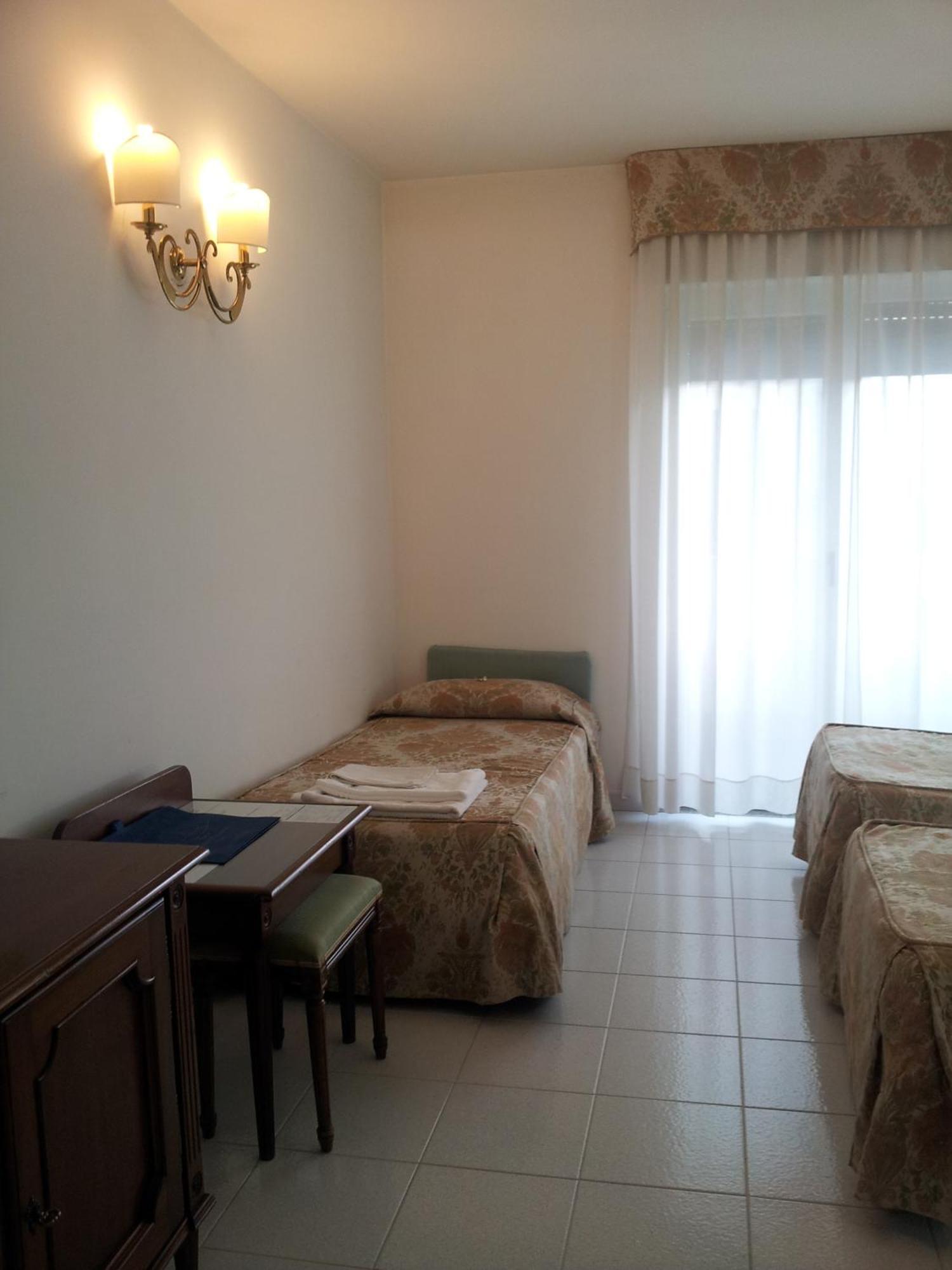 Hotel Calla' Policoro Habitación foto